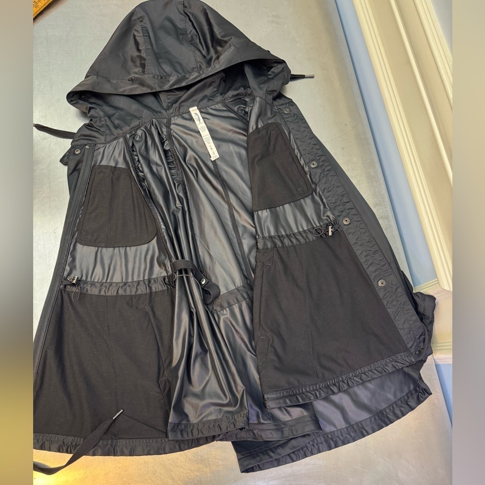 Lululemon Wanderful Capelet USS/M - Picture 8 of 9